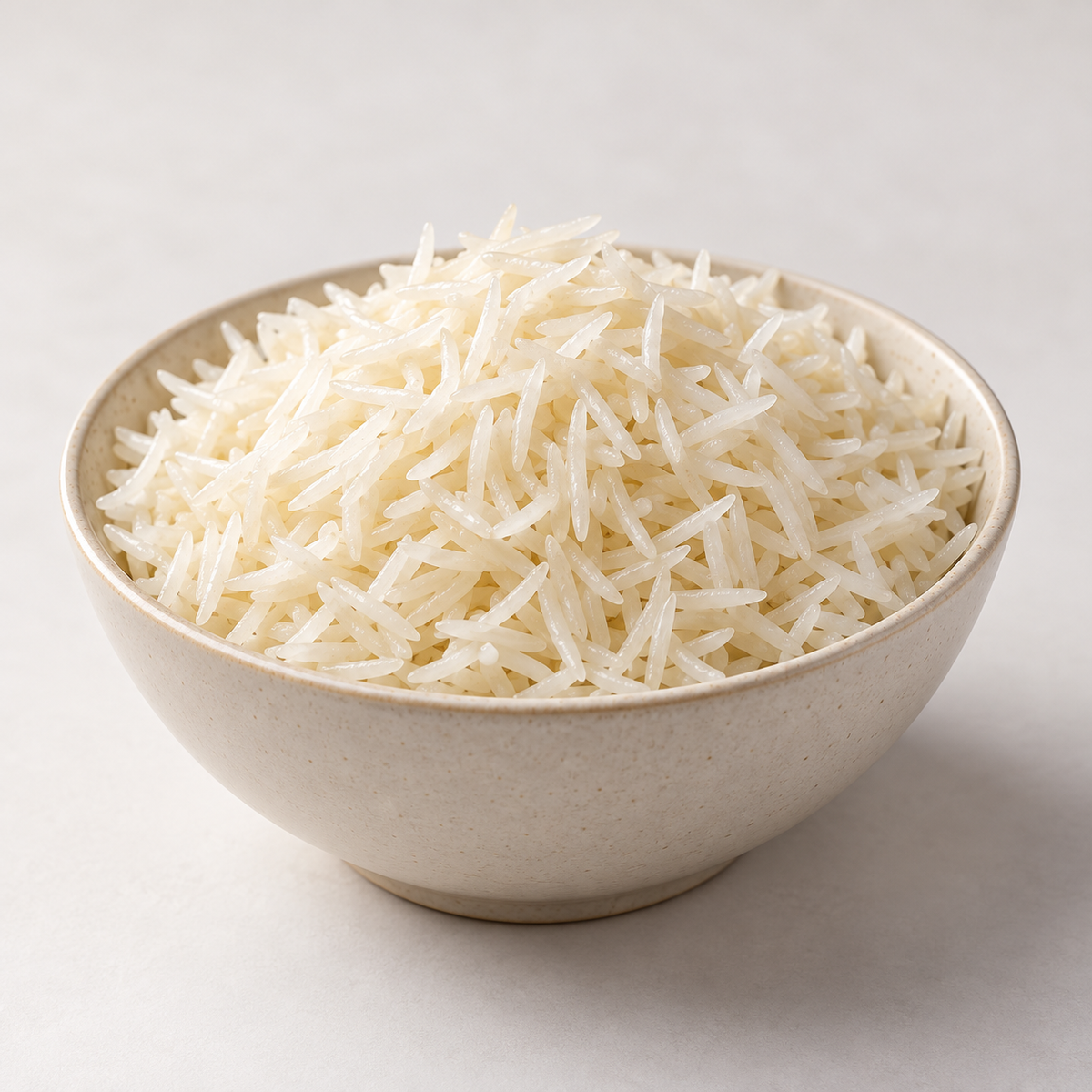 Orez basmati gătit, servit ca garnitură